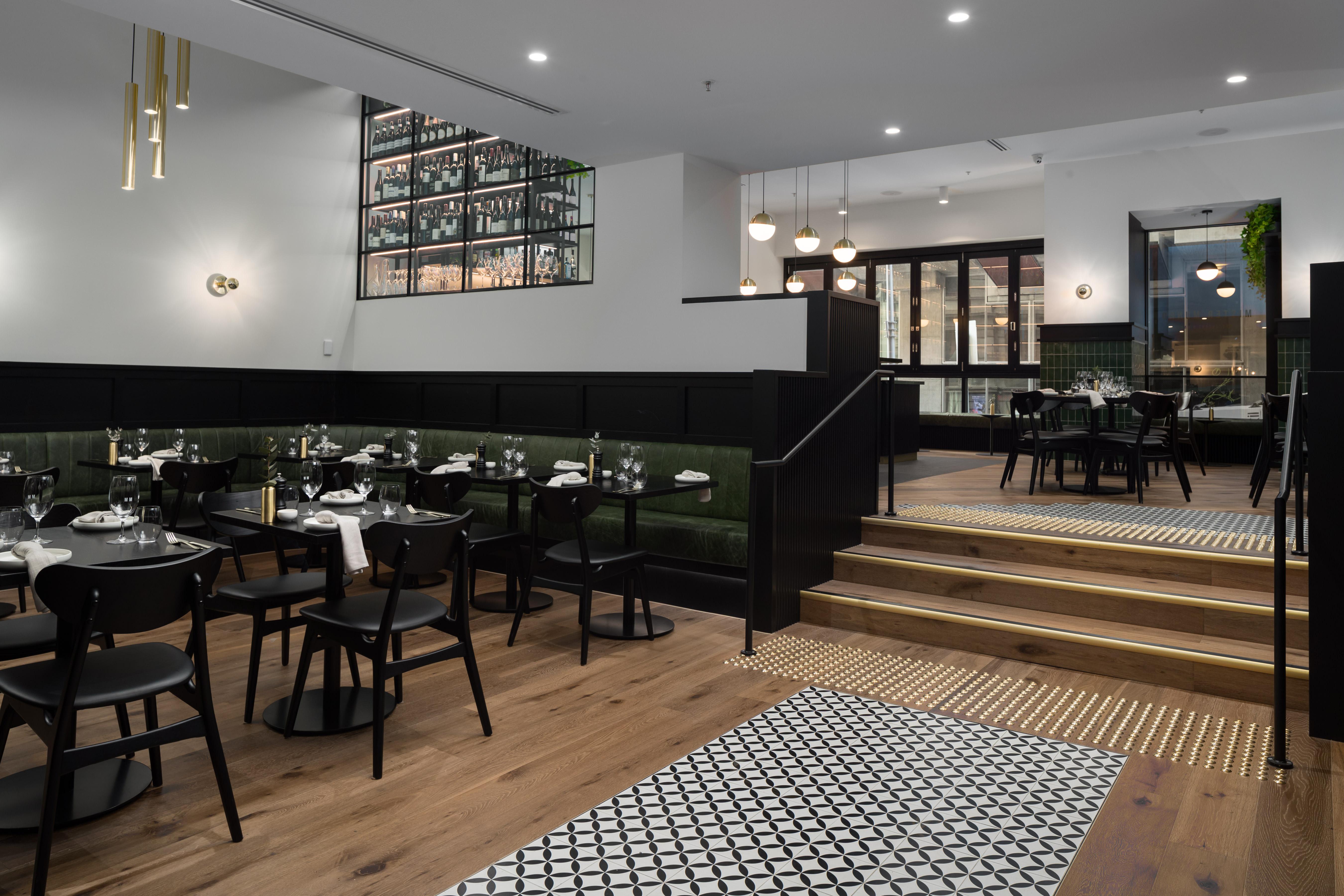 The Victoria Hotel — Photos 1
